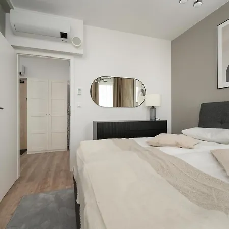 דירה Zwycieska Z Klimatyzacja, Free Garage By Renters