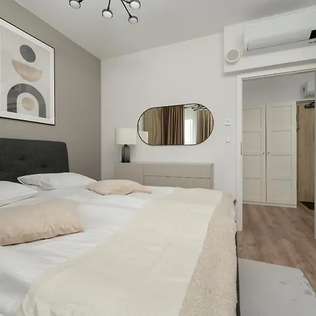 Zwycieska Z Klimatyzacja, Free Garage By Renters ורוצלב