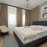 Apartment Zwycieska Z Klimatyzacja, Free Garage By Renters Breslau
