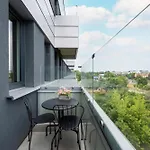 Zwycieska Z Klimatyzacja, Free Garage By Renters Breslau