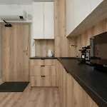 Zwycieska Z Klimatyzacja, Free Garage By Renters * Breslau