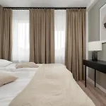 Zwycieska Z Klimatyzacja, Free Garage By Renters Apartment Breslau
