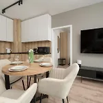 Zwycieska Z Klimatyzacja, Free Garage By Renters *