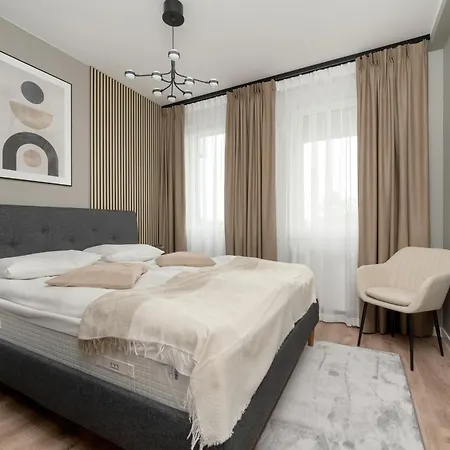 Zwycieska Z Klimatyzacja, Free Garage By Renters Appartamento *