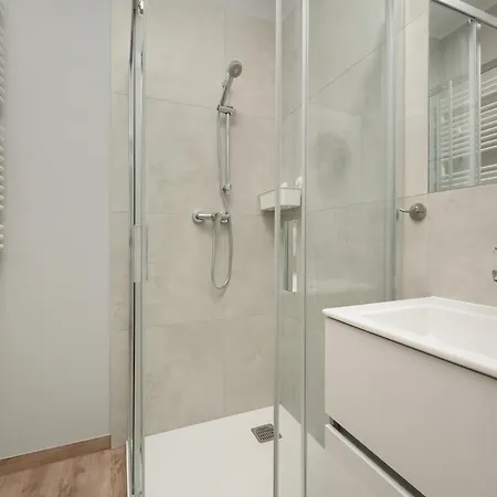 Zwycieska Z Klimatyzacja, Free Garage By Renters Appartement