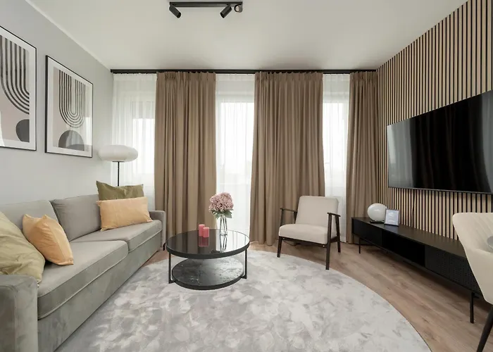 Zwycieska Z Klimatyzacja, Free Garage By Renters Apartment