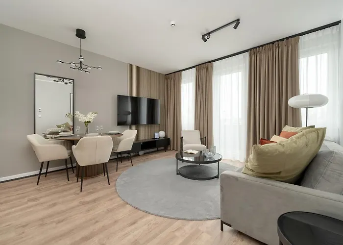 Zwycieska Z Klimatyzacja, Free Garage By Renters Apartment