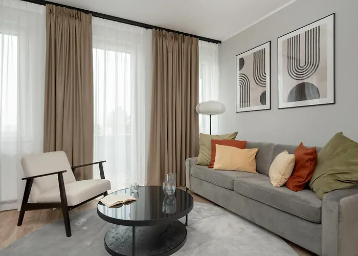 Zwycieska Z Klimatyzacja, Free Garage By Renters Apartment Breslau