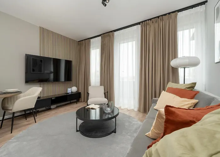 Apartment Zwycieska Z Klimatyzacja, Free Garage By Renters Breslau