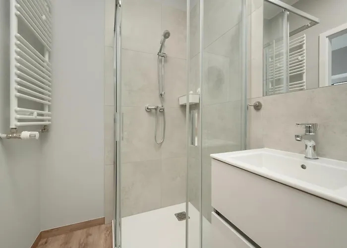 Zwycieska Z Klimatyzacja, Free Garage By Renters Apartment